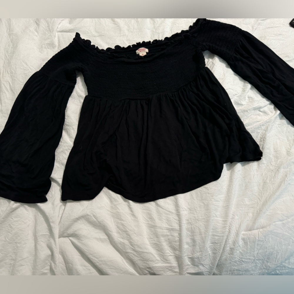 MOSSIMO off the shoulder top